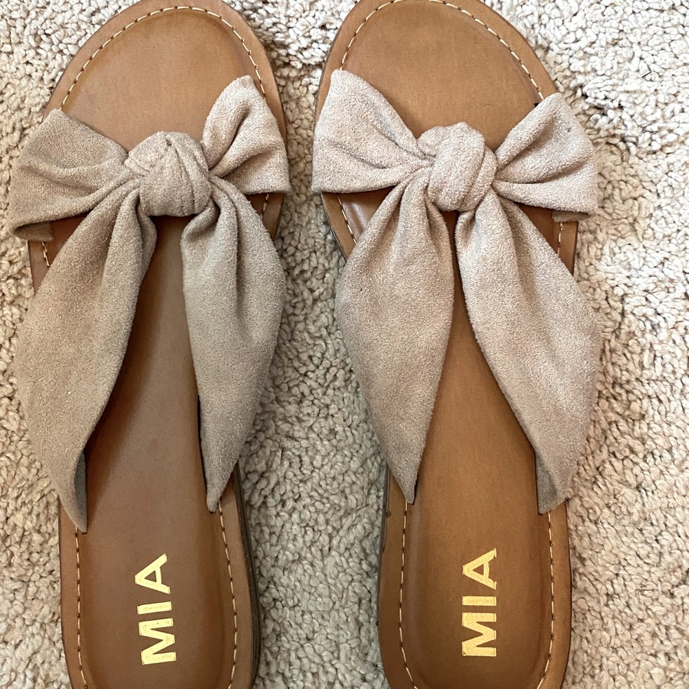 MIA Sandals